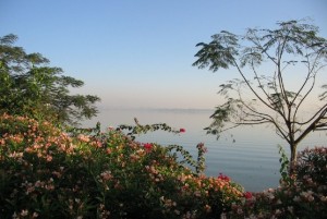Necklace Road in Hyderabad, adjacent to Hussain Sagar Lake.