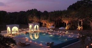Evening poolside at Shahpura Bagh