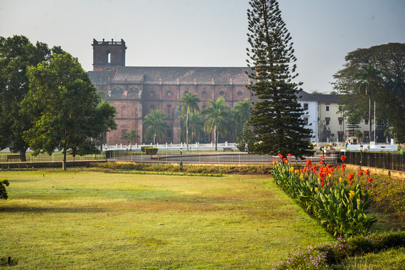basilica-of-bom-jesus-unesco-world-heritage-site-2022-03-08-18-23-36-utc (1)