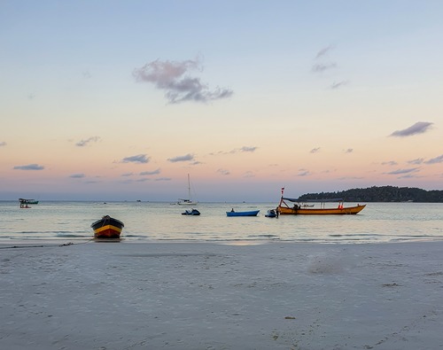 koh-rong-sanloem-island-in-cambodia-during-sunset-2022-11-11-21-20-12-utc (1)